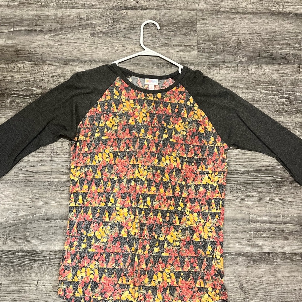 Lularoe Randy tee - size small - Picture 2 of 5